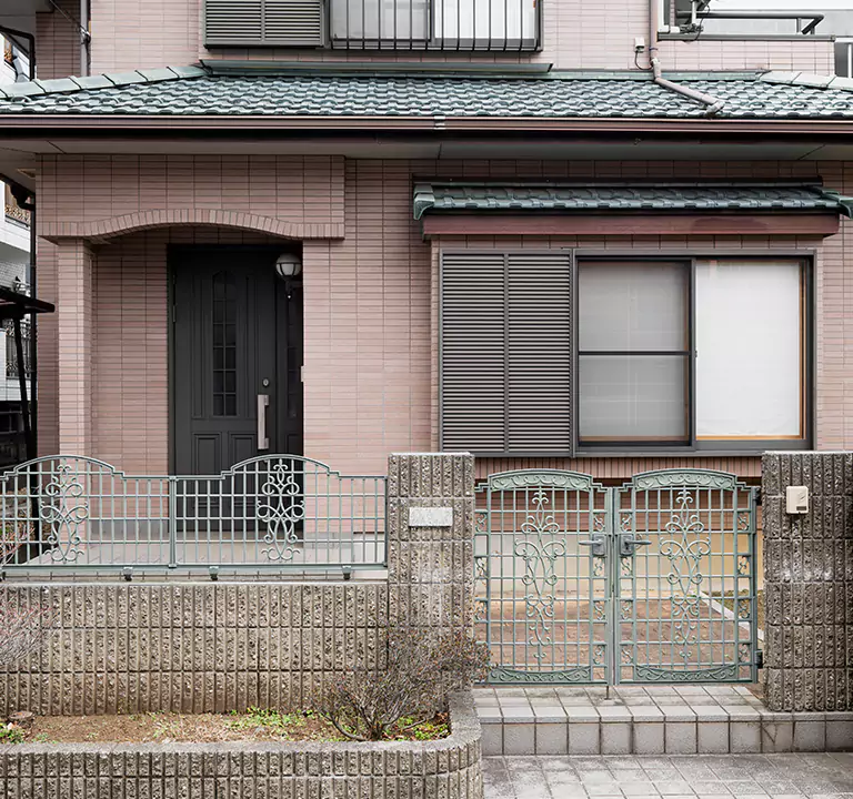 The Most Trusted Company to Sell Damaged House in Centereach